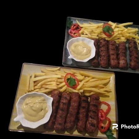 Casablanca Pansiyon Craiova Dış mekan fotoğraf